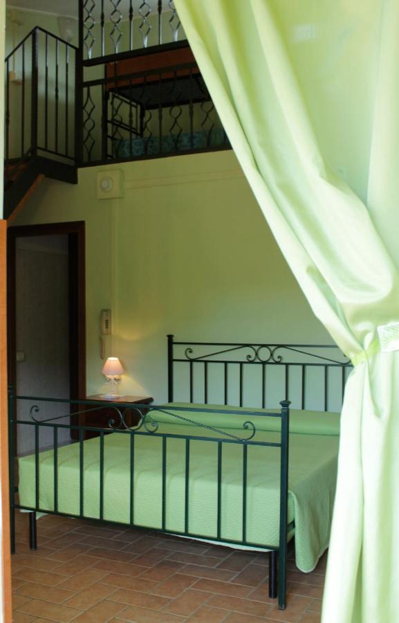La Dimora Degli Etruschi Hostel Civitella Cesi Екстериор снимка